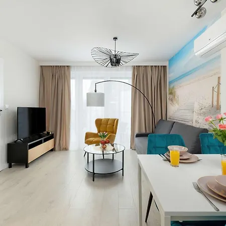 Stylowy W Niechorzu Blisko Morza Z Klimatyzacja I Parkingiem By Renters Daire *